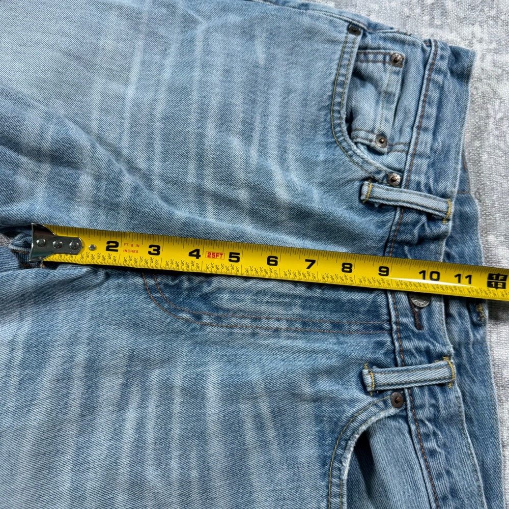 Levi's 513 Slim Straight Mens 32x32 Light Wash Blue Denim Jeans 08513-0573 - Picture 5 of 9